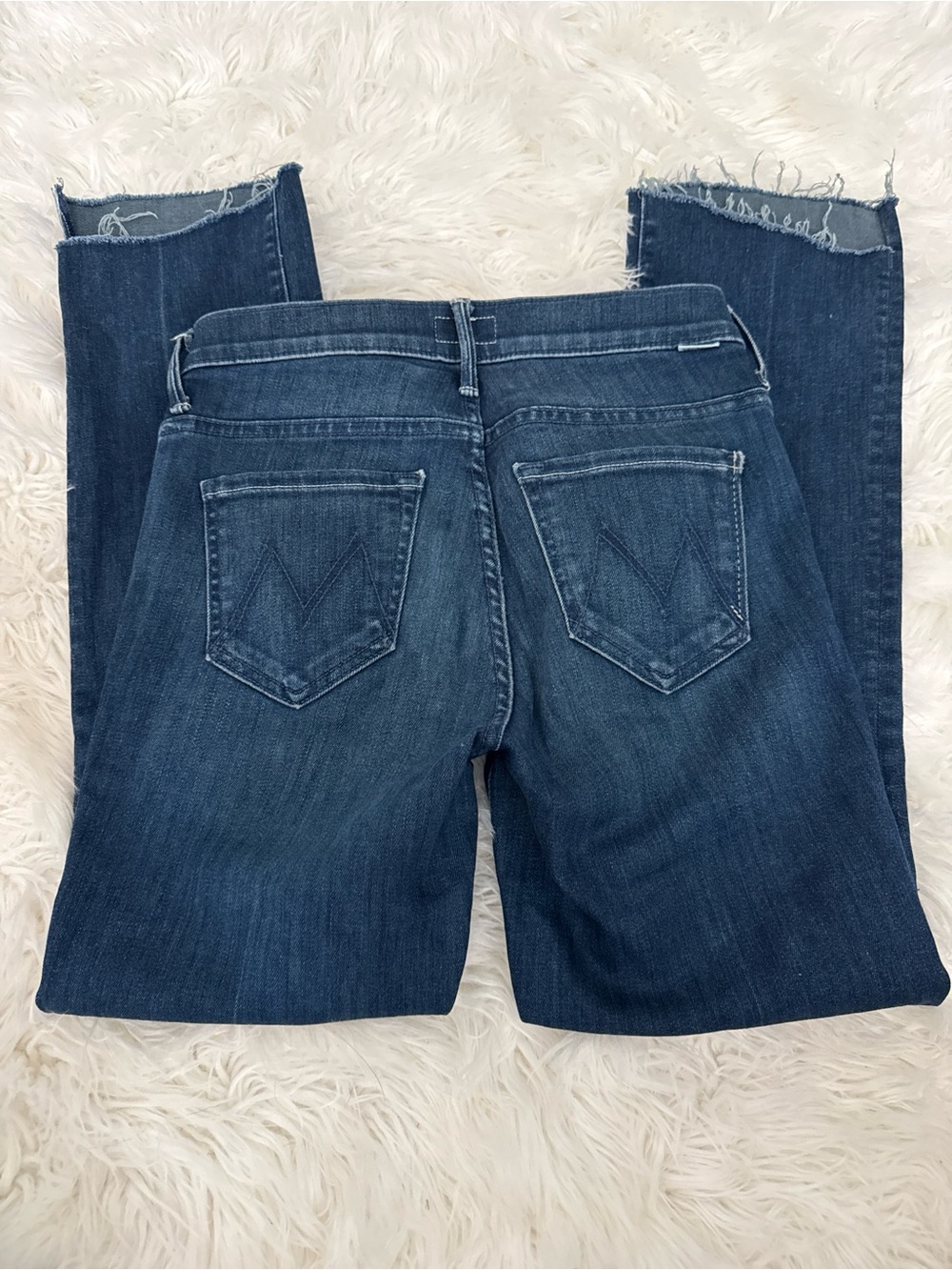 MOTHER Insider Crop Step Fray Jeans in Dark Navy - Picture 4 of 5